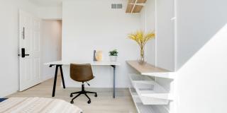 1224 W 37th Place - Co-Living Gallery 36