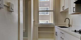 381 Turk Street Gallery 10