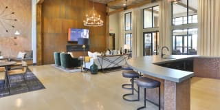 Avant Fashion Center by Mark-Taylor Gallery 23