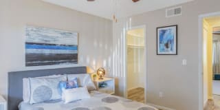 Emerson Square Apartments Gallery 22