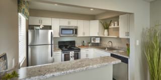 Villagio Furnished Apartments Gallery 15