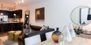 Avant Fashion Center by Mark-Taylor Gallery 11