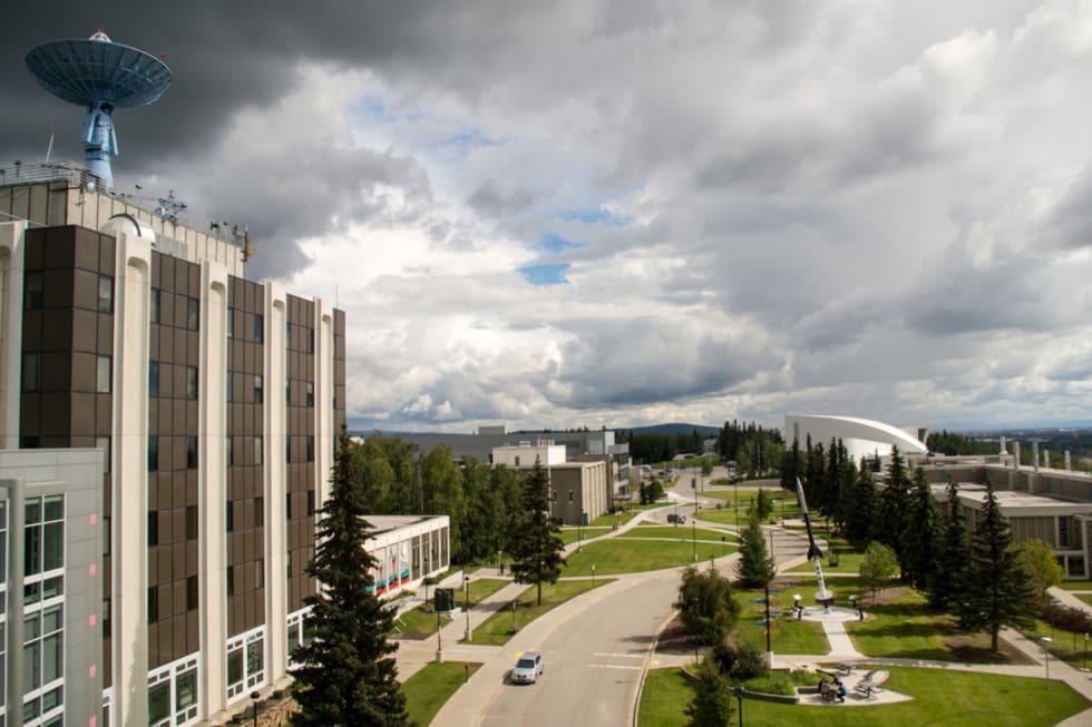best-places-to-live-in-alaska-college