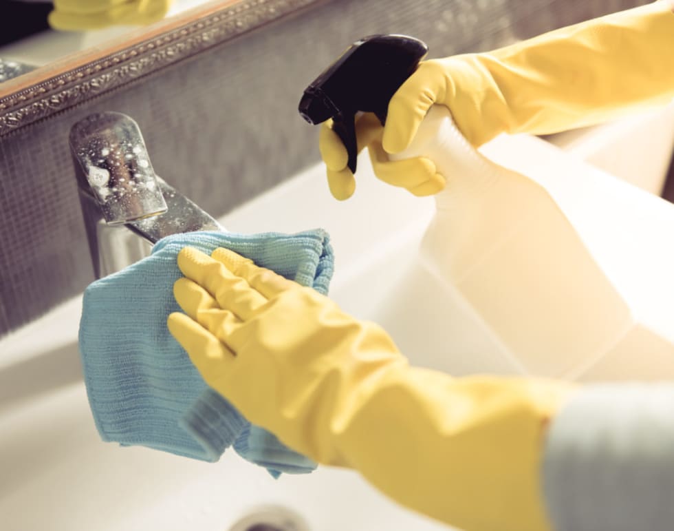 cleaning the sink