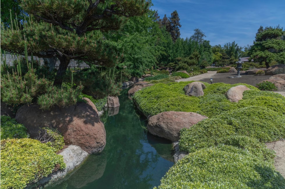van-nuys-japanese-garden
