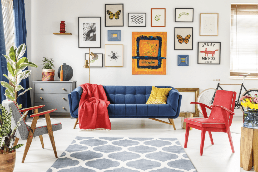 red and blue room in Apartment
