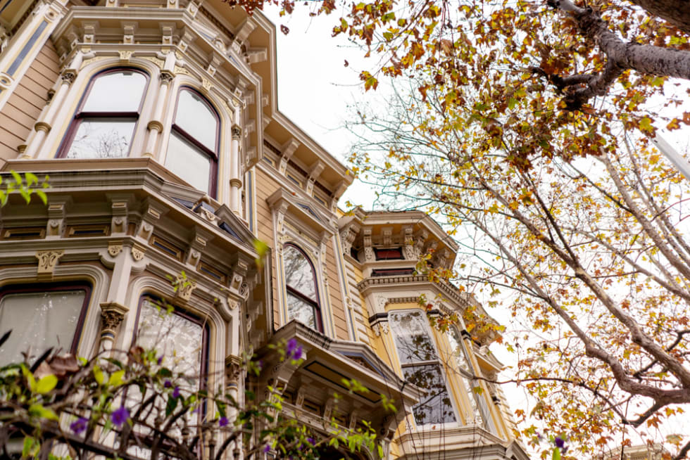  Old victorian house of San Francisco, Hayes Valley district.