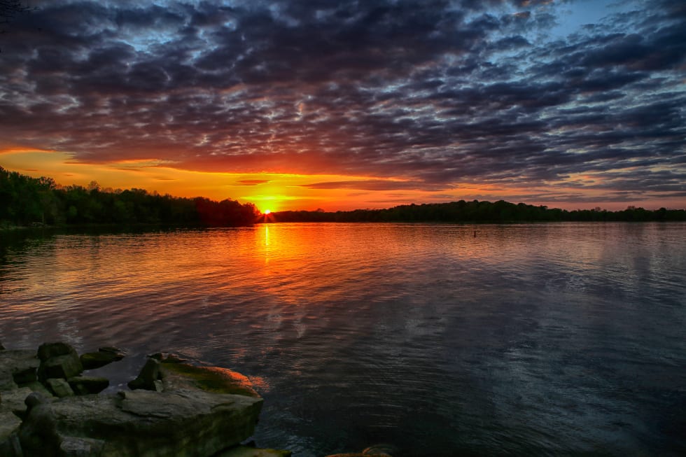 Beautiful Sunset over Percy Priest Lake near Smyrna Tennessee - best places to live in Tennessee