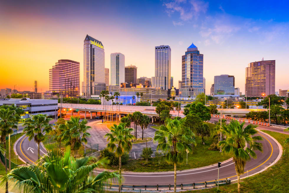  Tampa, Florida, USA downtown skyline.