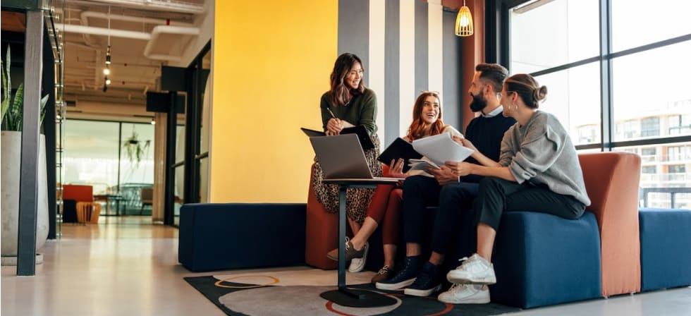 luxury-apartment-amenities-coworking