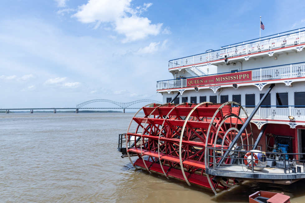 The Queen on the Mississippi River in Memphis