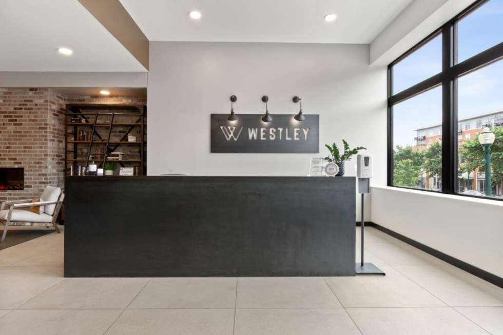 Westley on Broadway front desk area - Kansas City, MO apartments for rent