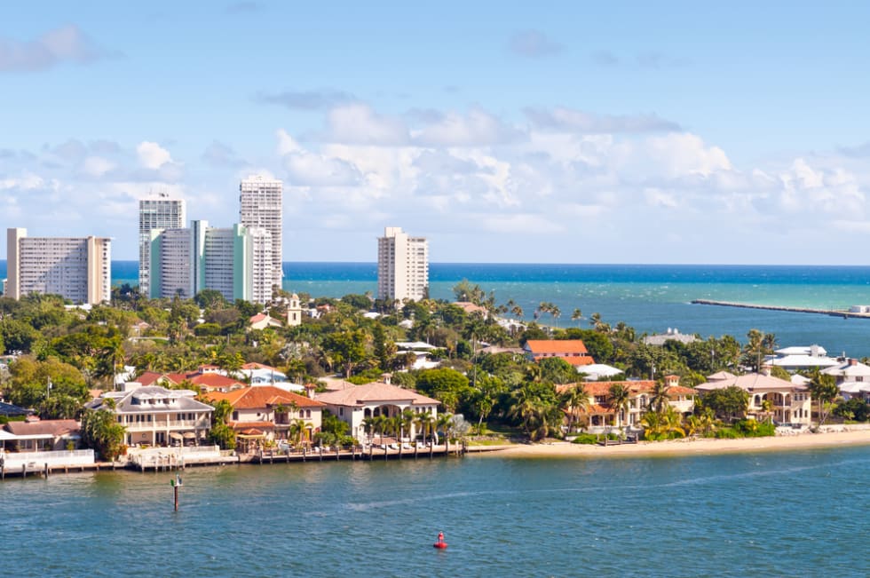 View of Atlantic Intracoastal Waterway and ocean at beach Florida, Fort Lauderdale