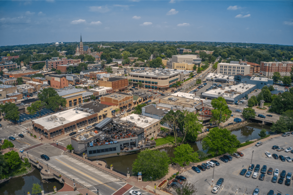 cities near chicago - naperville