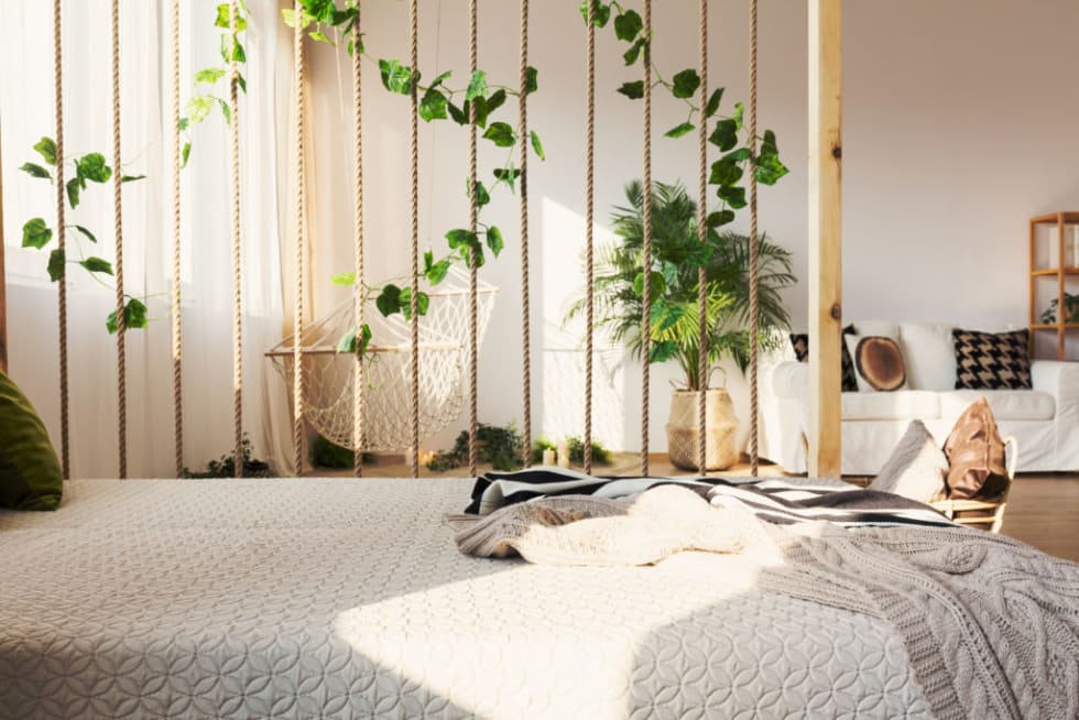 Rope room divider