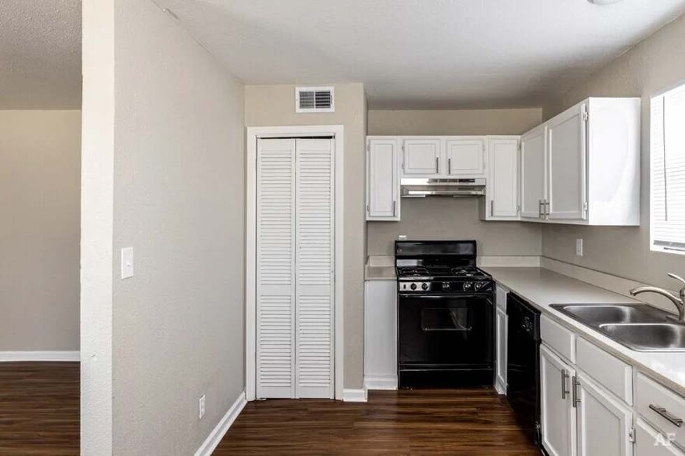 greenway-apartments-rent-price3