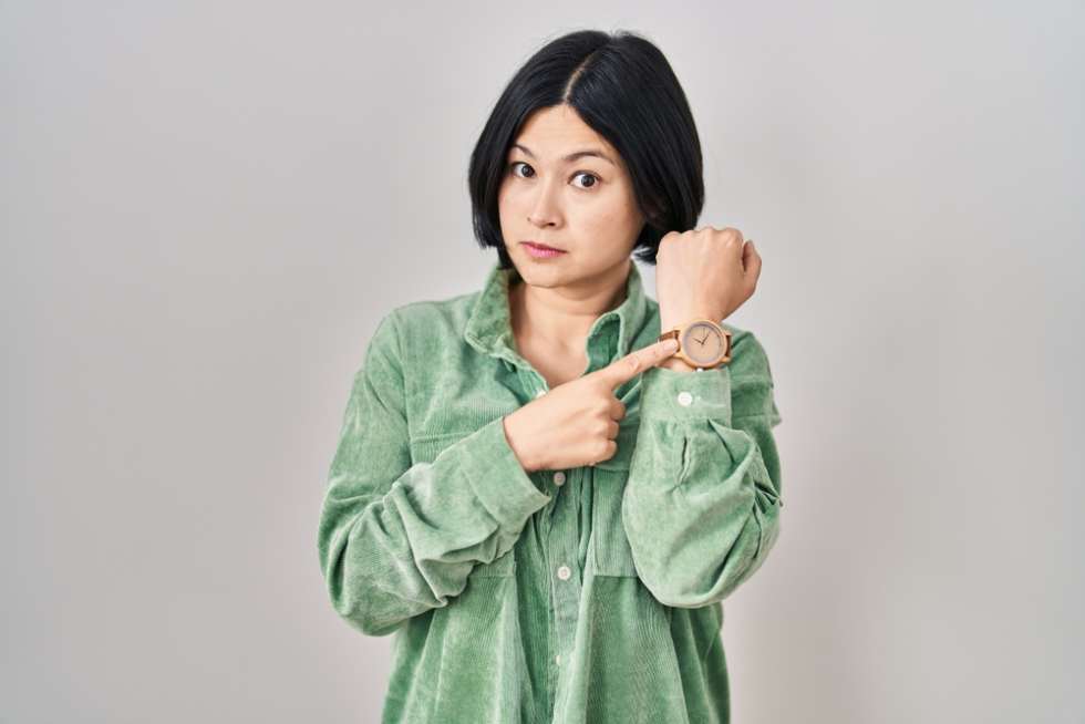 Parent setting curfew for adult child