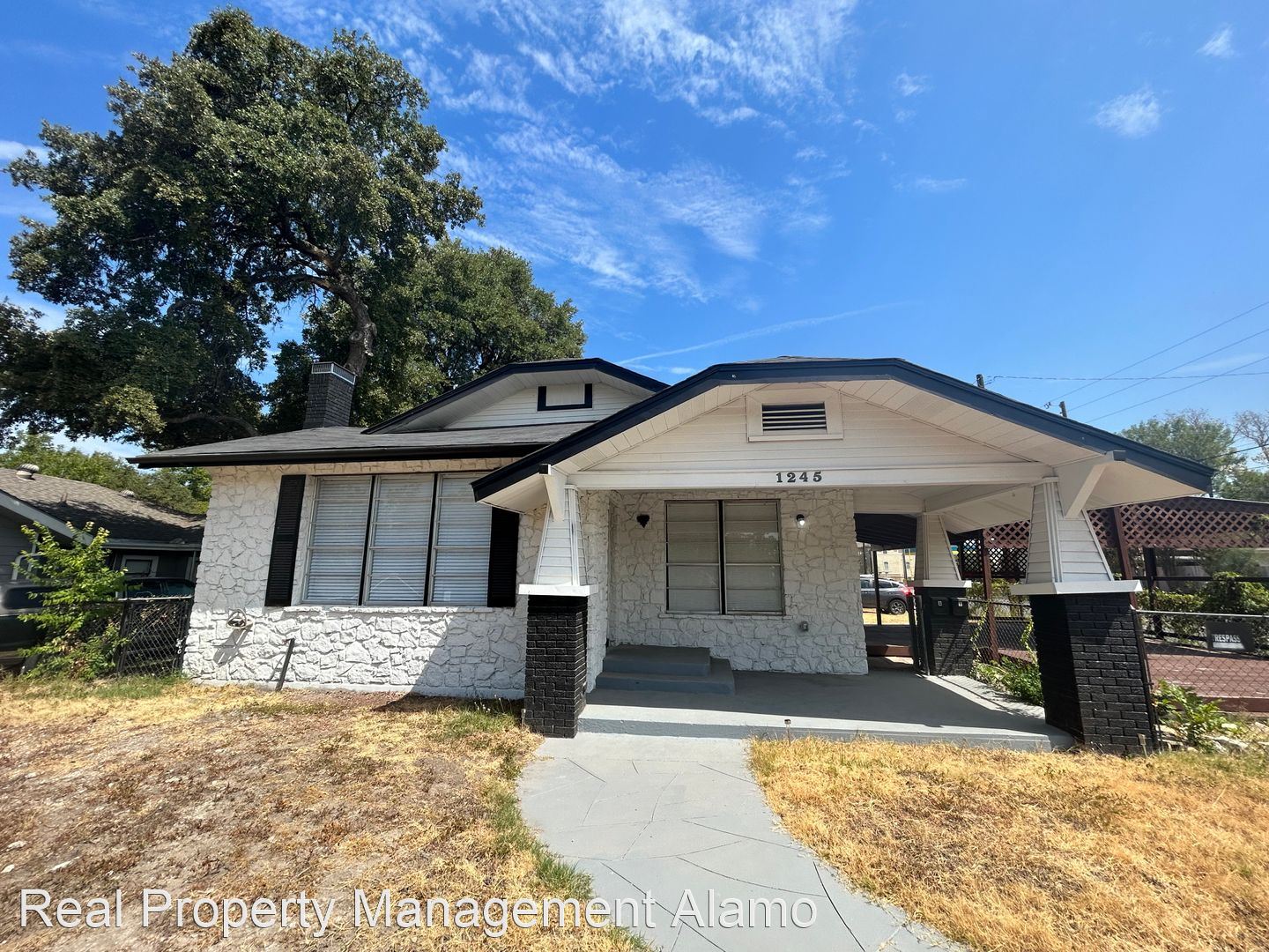 1245 Kayton Avenue – Unit A