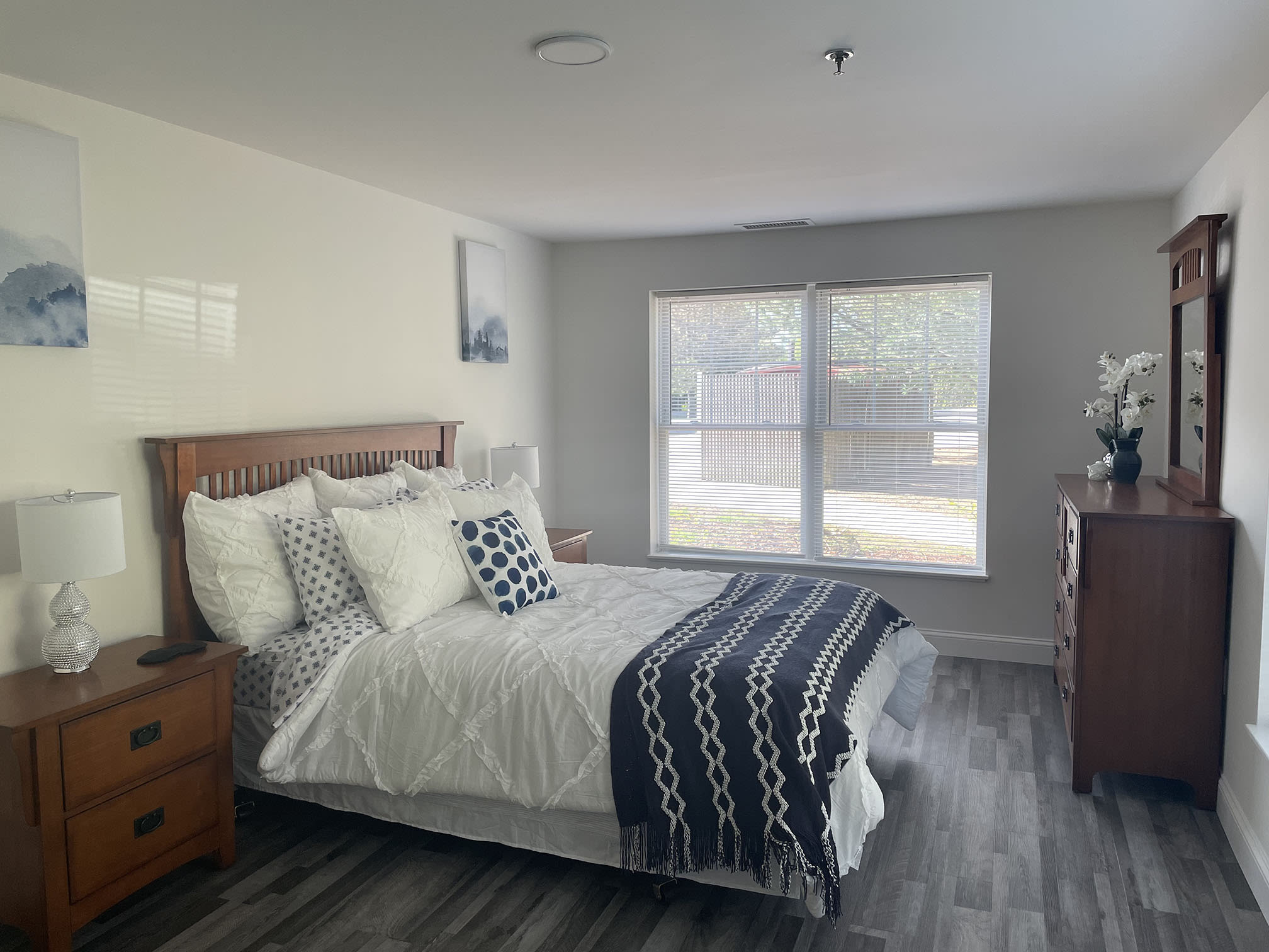 Hollis Commons – 30-209
