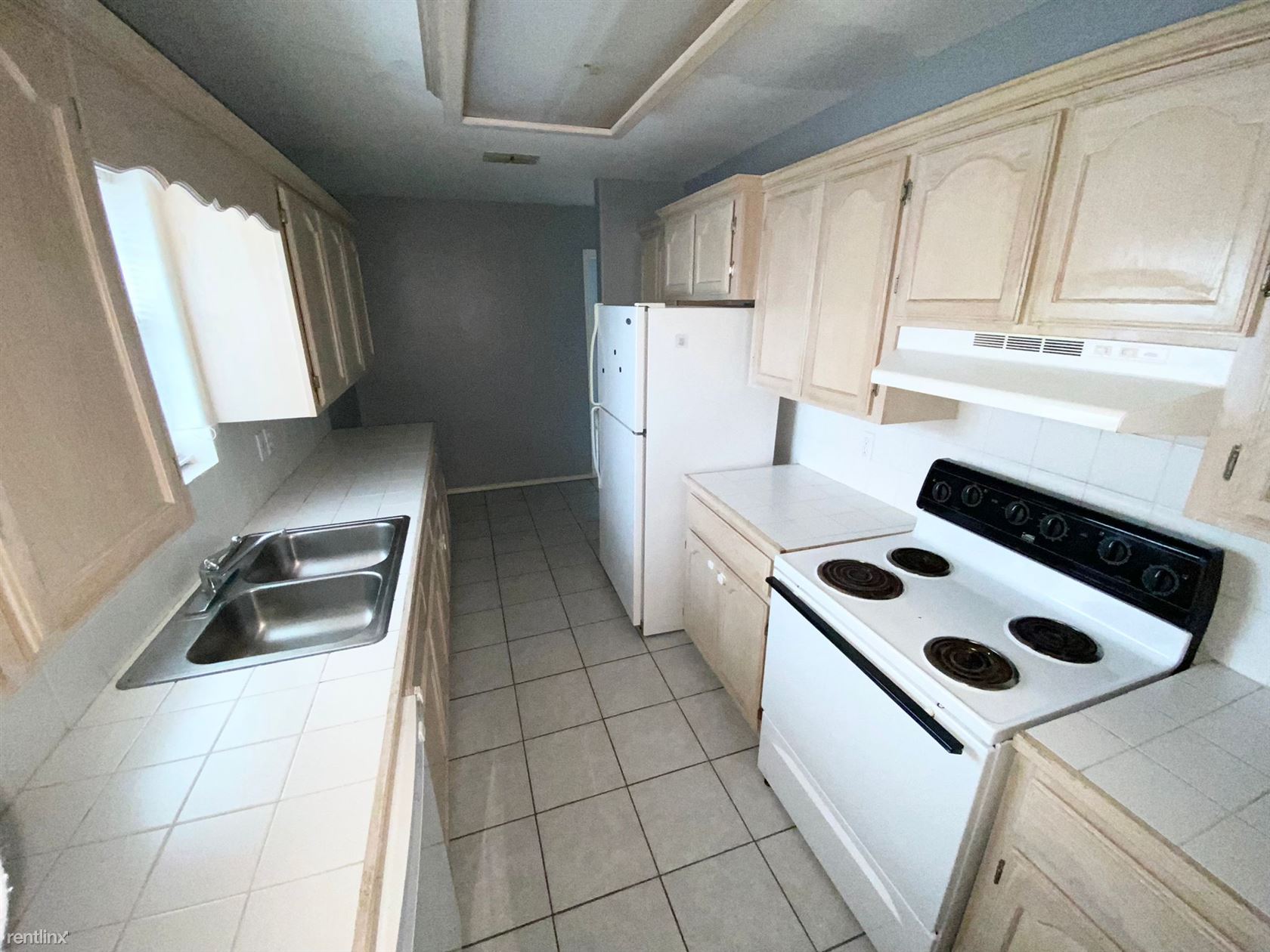 604 S Logan Dr – 1
