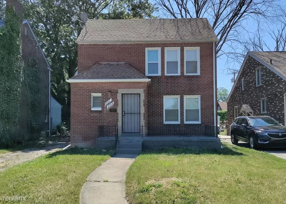 5921 Balfour Rd Uppr – 2 Bed
