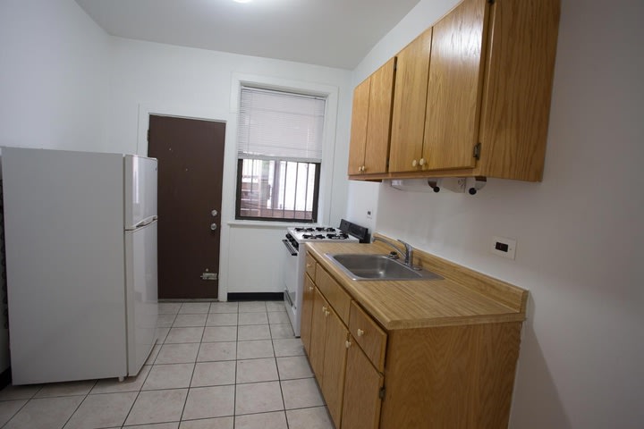 5416 S. Woodlawn Avenue – 5428-2A