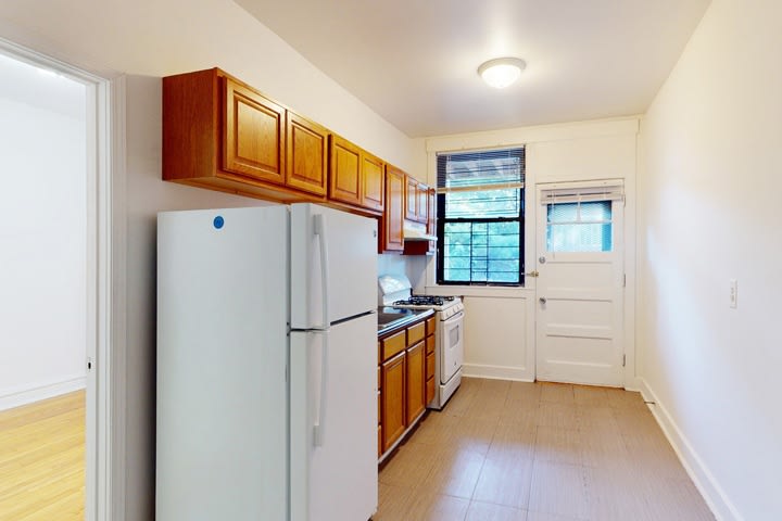 5452 S Ellis – 5466-2