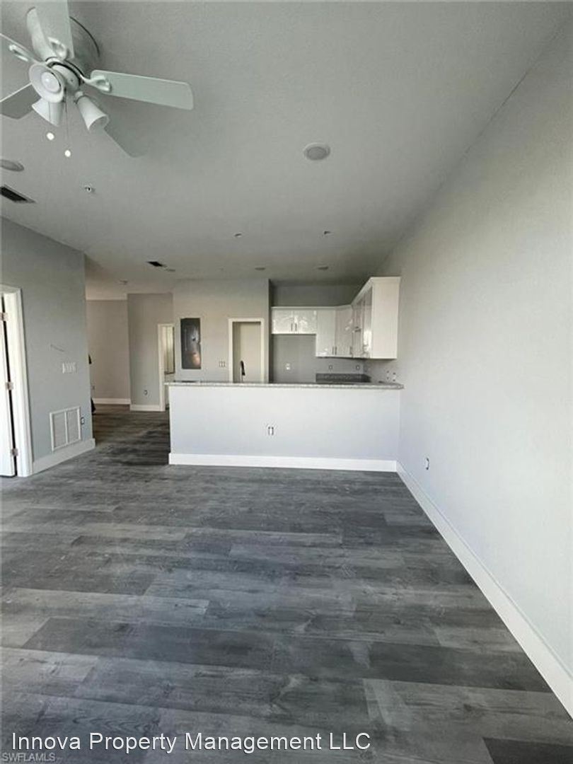 275 SW 4th ST @110 – @110