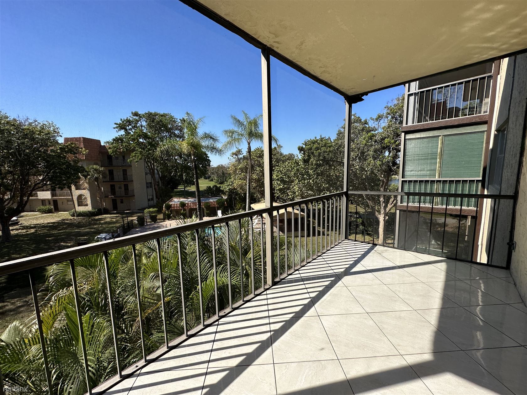 6201 N Falls Cir Dr – 210