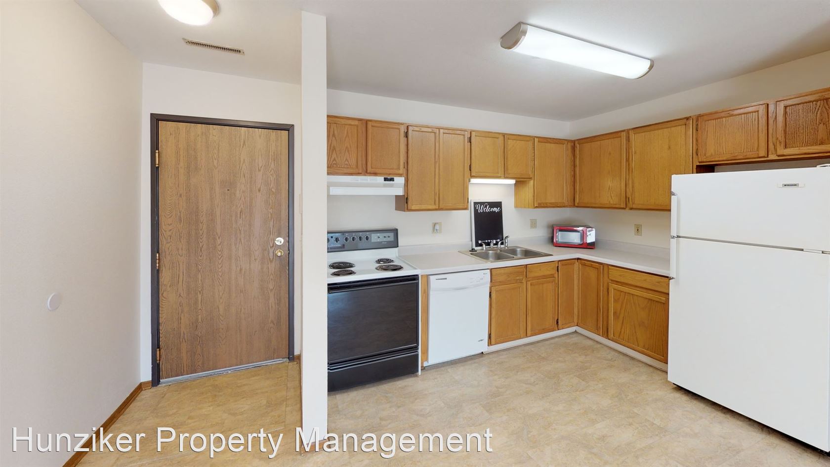 908 Douglas – 6