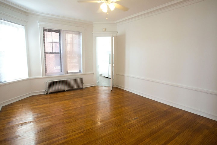 5325 S. Hyde Park Boulevard – 1B