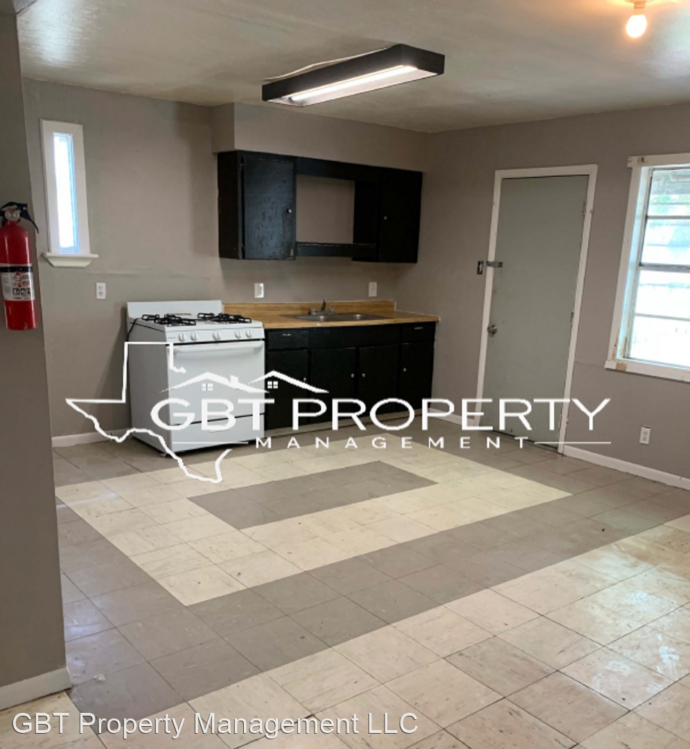 SYPGLTXA- 516 Ave B – 3