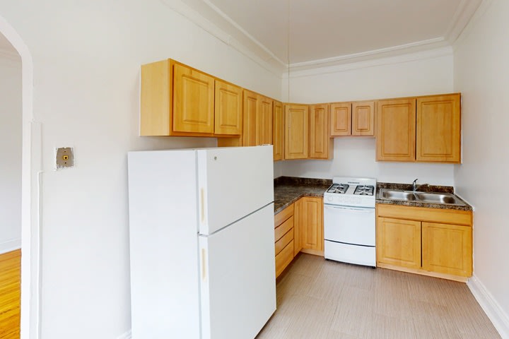 5457-5459 S. Blackstone Avenue – 54571bb