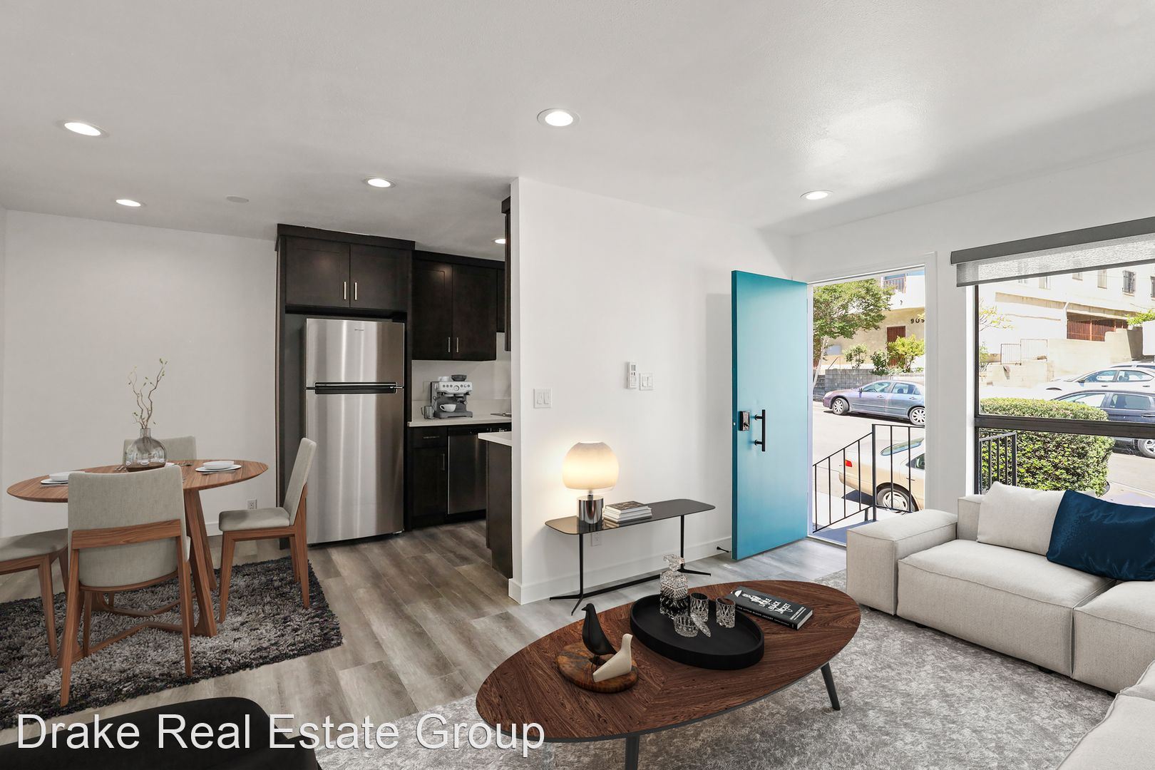 900 W College Street apartments – Unit 04