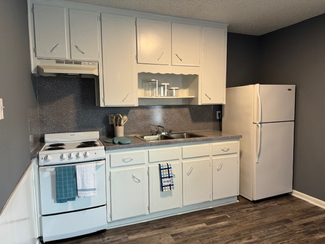 South Castle Apartments – 1-101