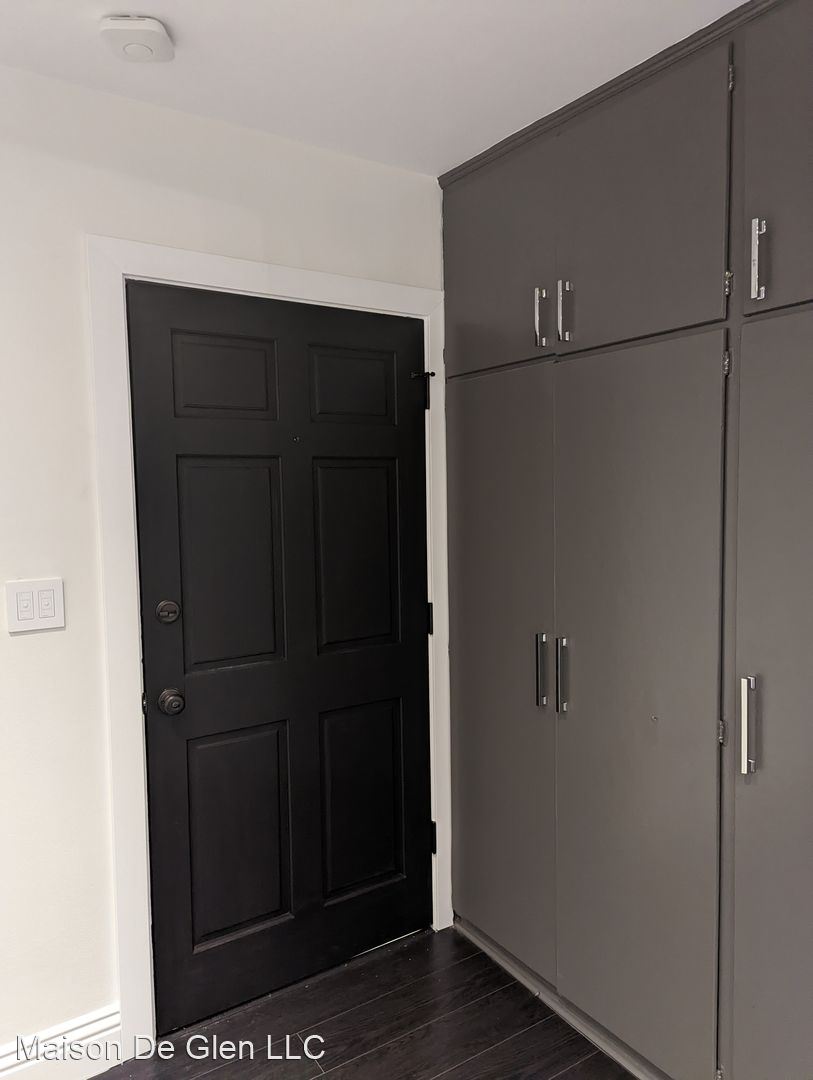 Maison De Glen LLC – 7