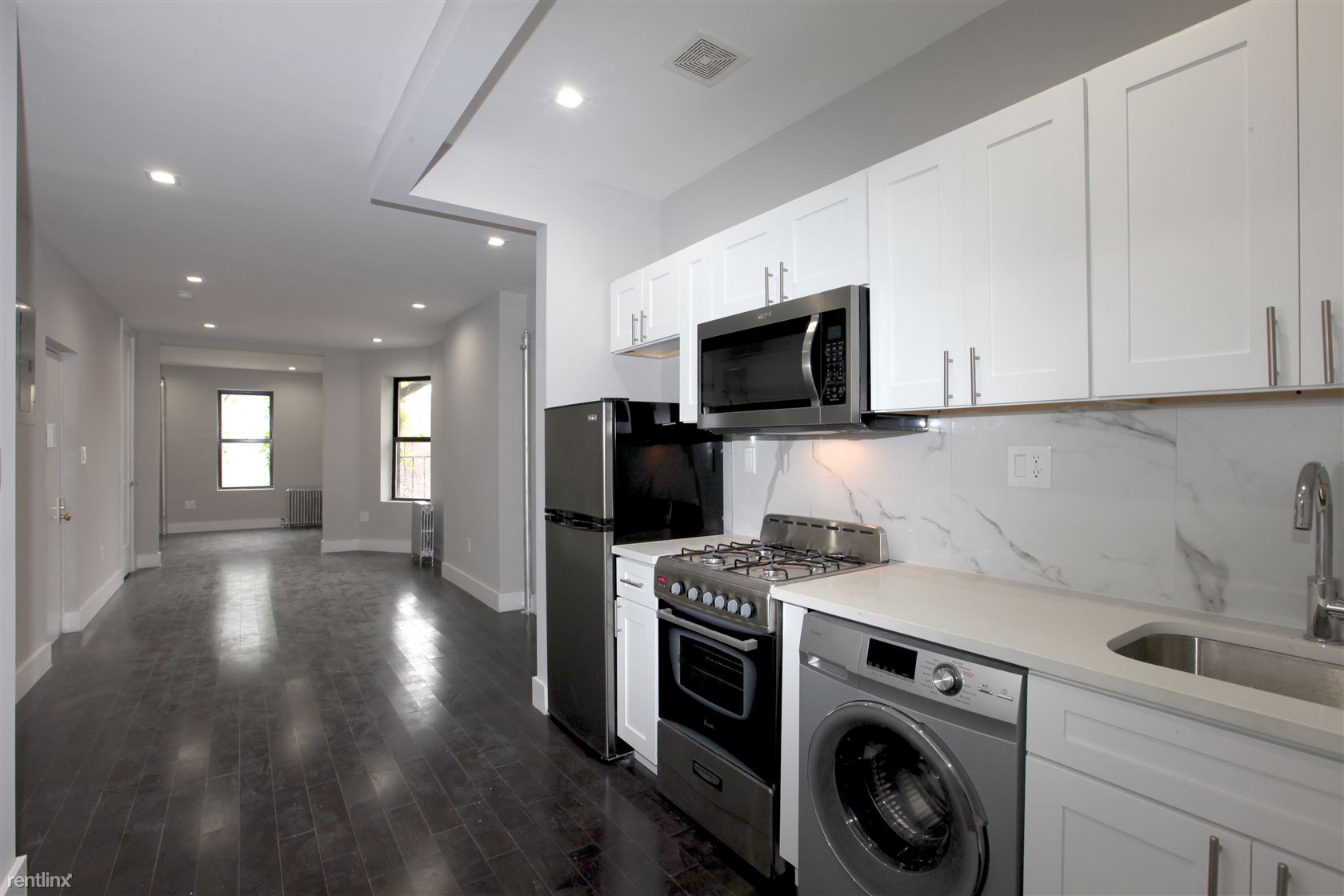 291 Pleasant Avenue – 1 bed, 1 bath