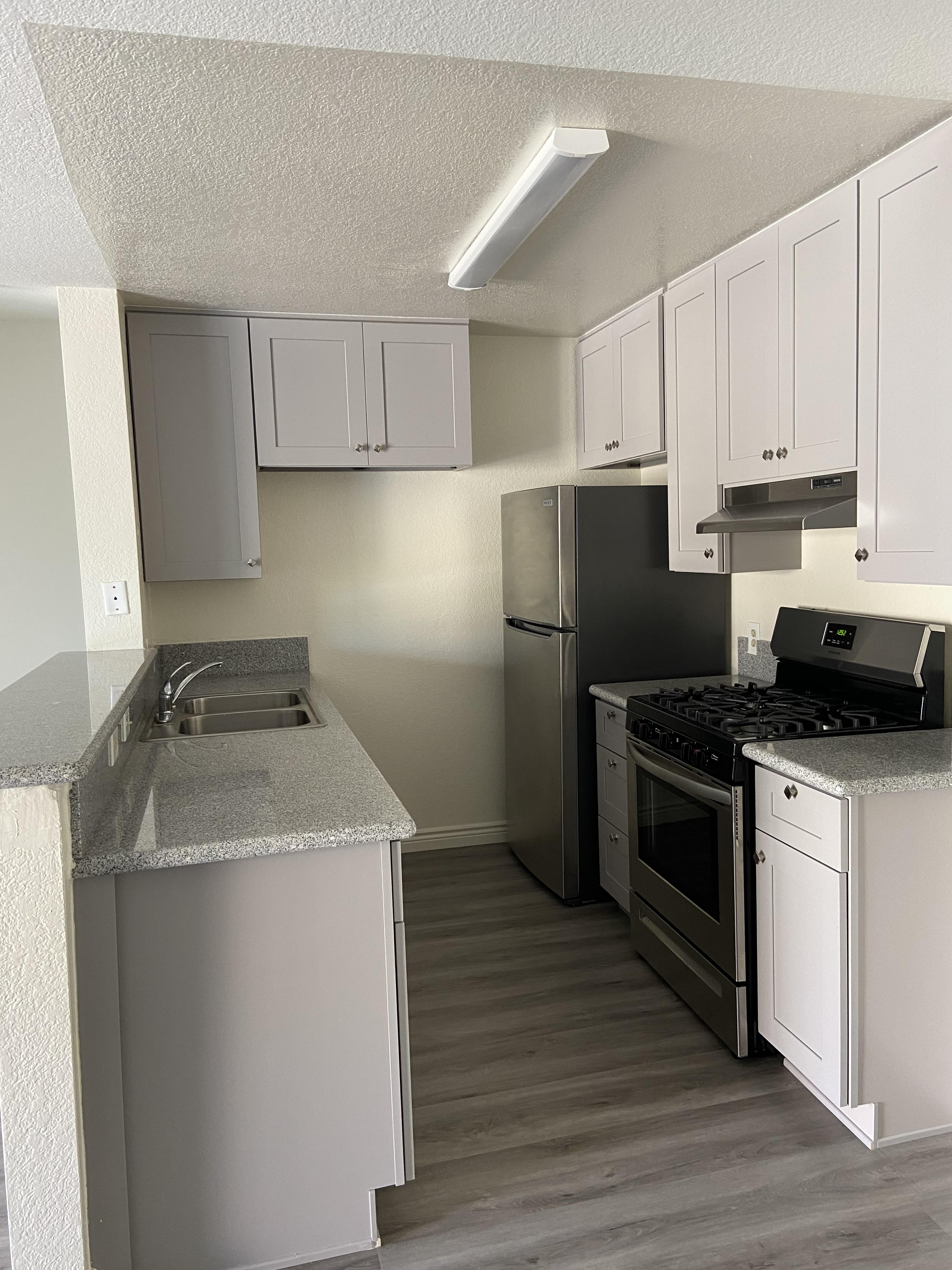 1320 Venice Blvd. – 206