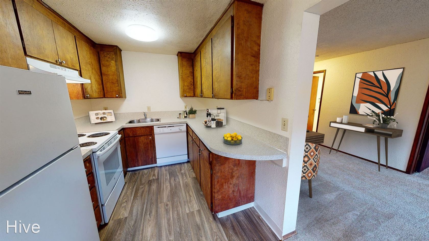 13202 JUST BLOCKS TO CARKEEK PARK AND CENTRALLY LOCATED – 204