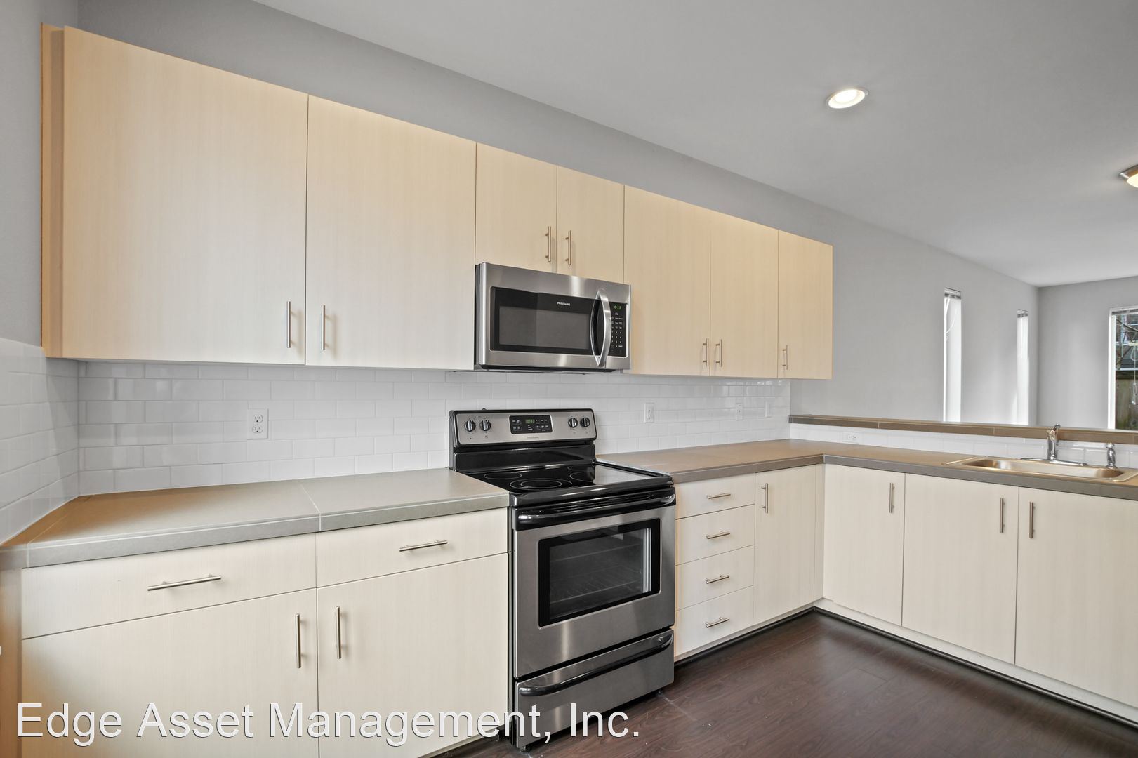 1110 SW 160th Ave – 201