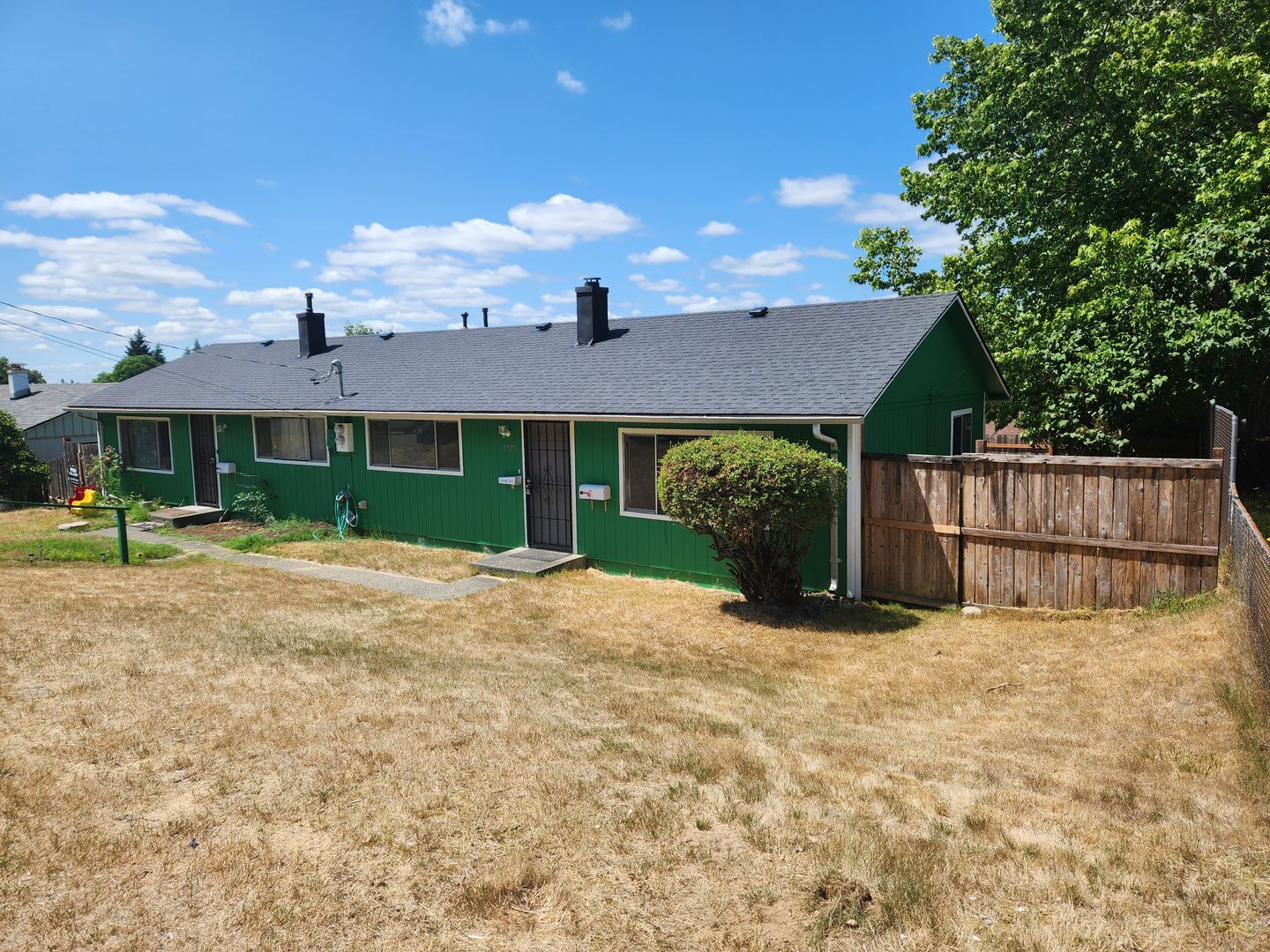 3329 Ward Avenue – 2 Bed
