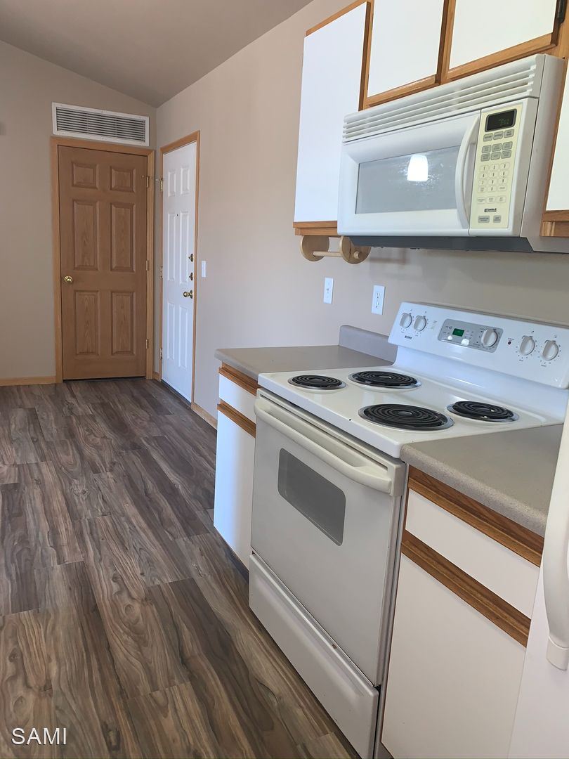Fresh Updates + $500 Off First Month – Prime CSU Location! – 3 beds, 2 baths, $1850