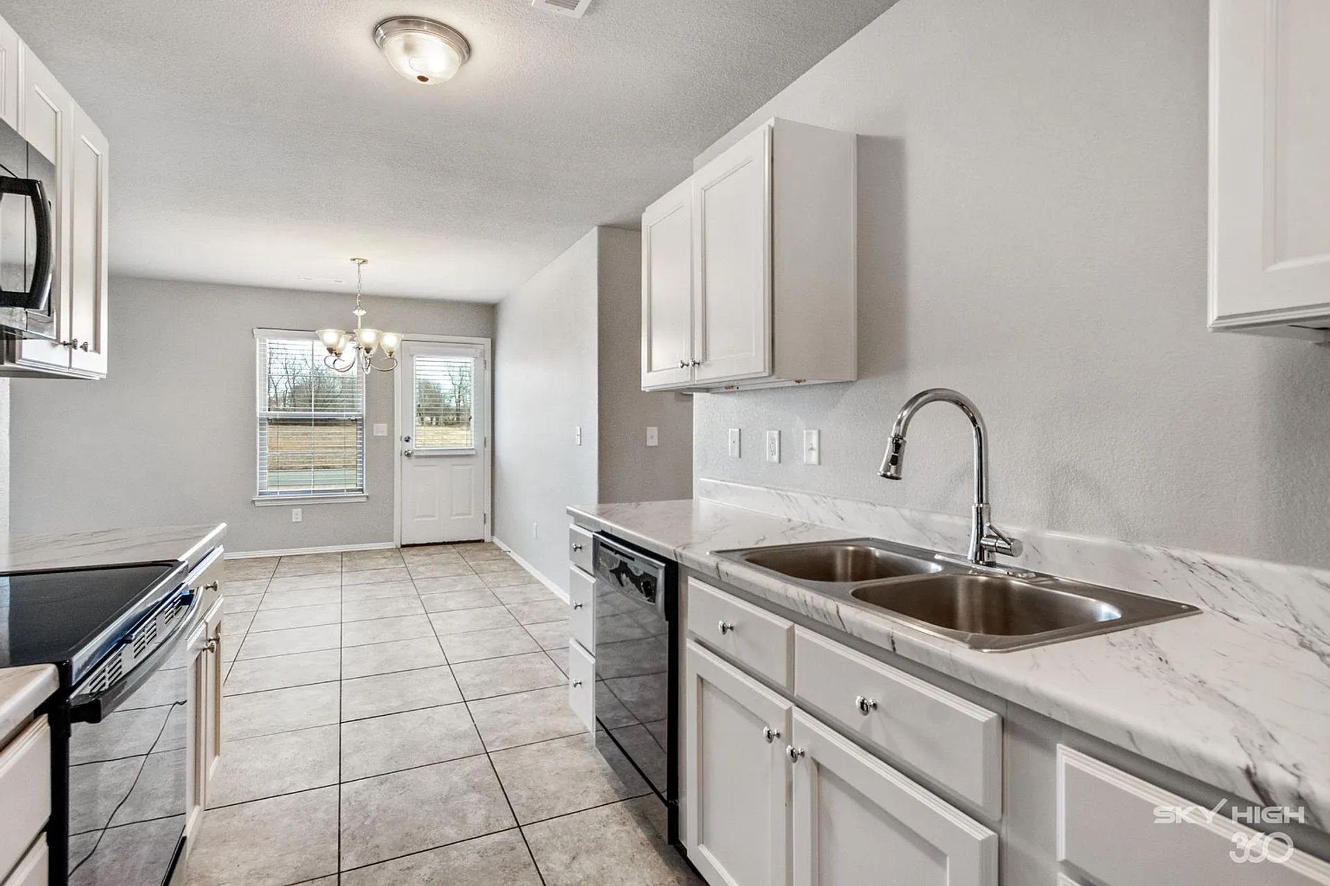 Haden Holly Station – 1205B