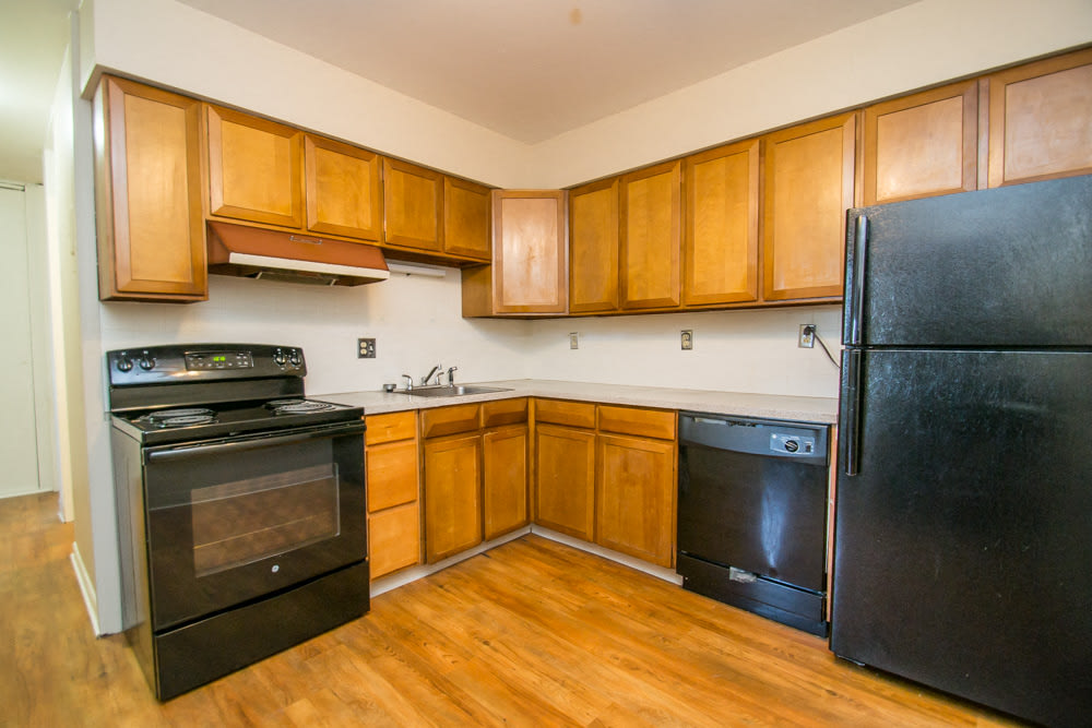 3601 Eaton Street – 3615