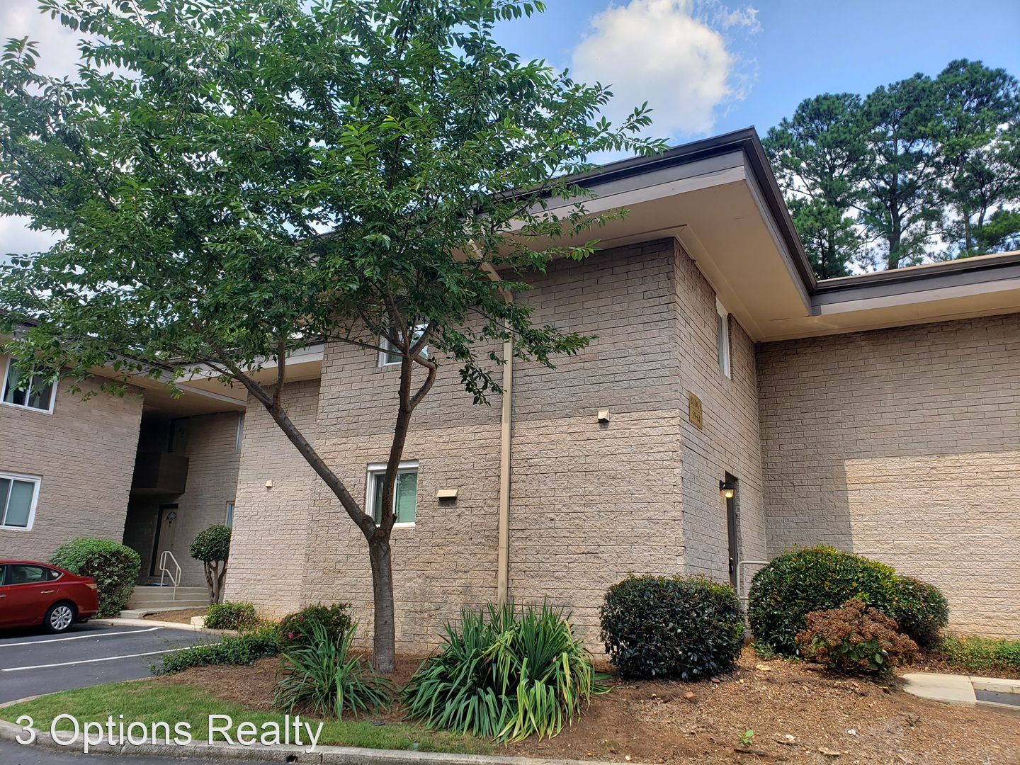 346 Carpenter Drive Northeast – 2 Bed