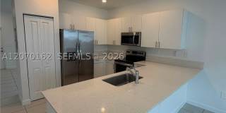 11863 SW 247th Ter Gallery 1