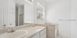 2596 Bates Street SE Gallery 24