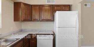 607 W. Rio Salado Pkwy. Gallery 16