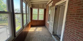 Beautiful Victorian Rowhome with Modern Updates – Available Now! Gallery 20