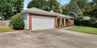 Great Location in the Heart of Madison! Gallery 4